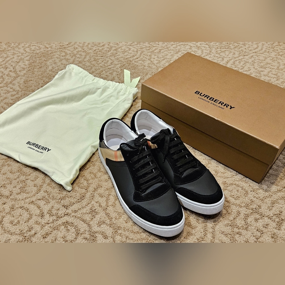 Burberry Reeth Low Top House Check Leather & Suede Sneaker 42.5
